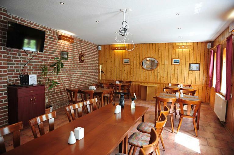 Gasthaus Zum Seestern Ravensbruck Exterior foto